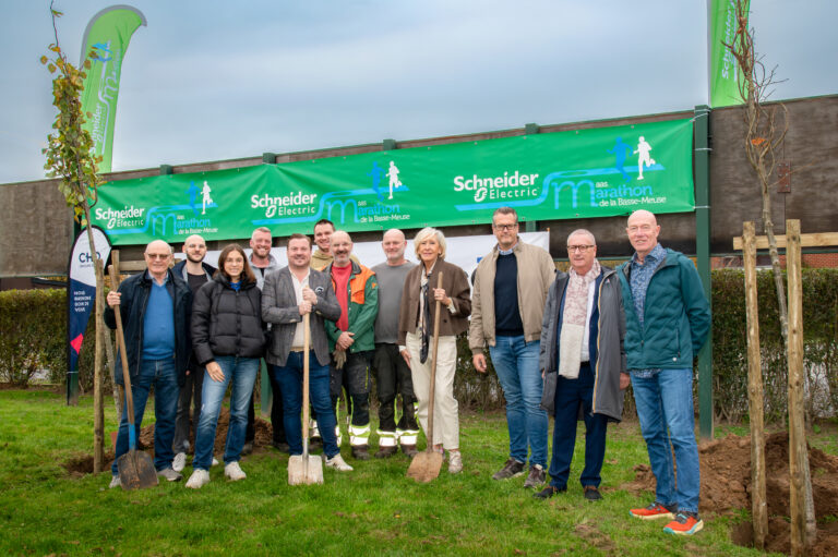 cérémonie plantation d'arbres ceremonie van het planten van bomen